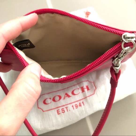 NWOT Pink Coach Wallet / Wristlet - Picture 3 of 6